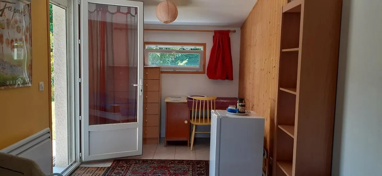 Quiet House For Non Smokers Apartman Annecy 0*,  Franciaország